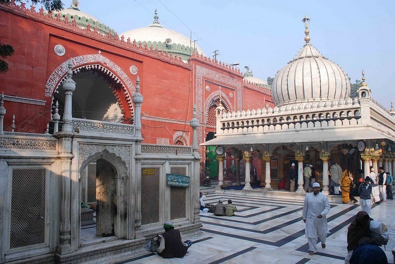 HAZRAT NIZAMUDDIN DARGAH