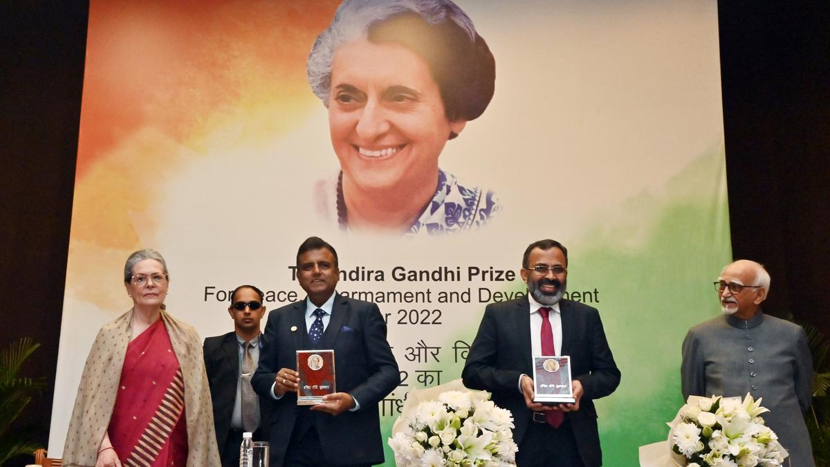 INDIRA GANDHI PEACE PRIZE