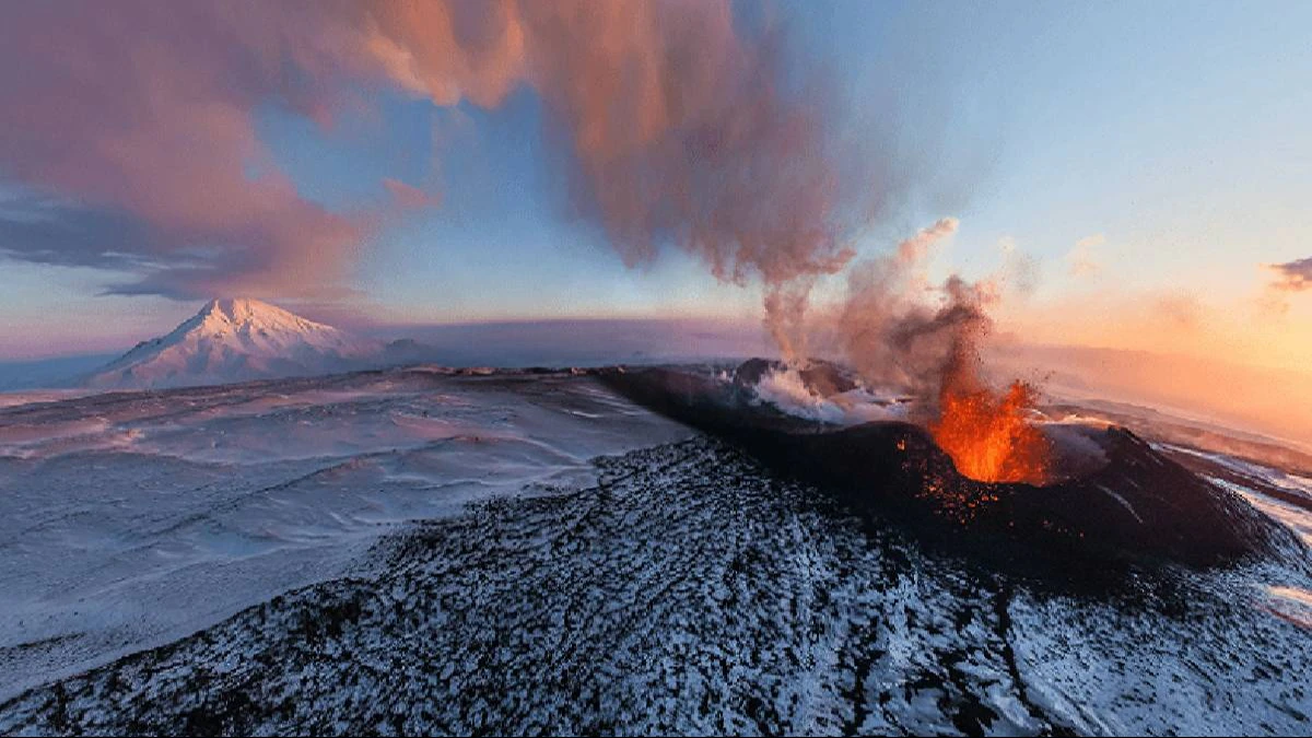 MOUNT EREBUS