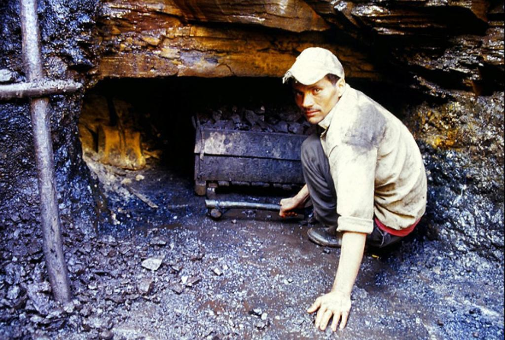 RAT HOLE MINING