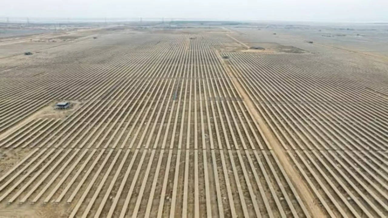 WORLD'S LARGEST RENEWABLE ENERGY PARK IN GUJARAT'S KHAVDA REGION